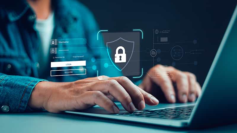 Ciberseguridad y protección de datos en el sector salud: riesgos, normativas y mejores prácticas